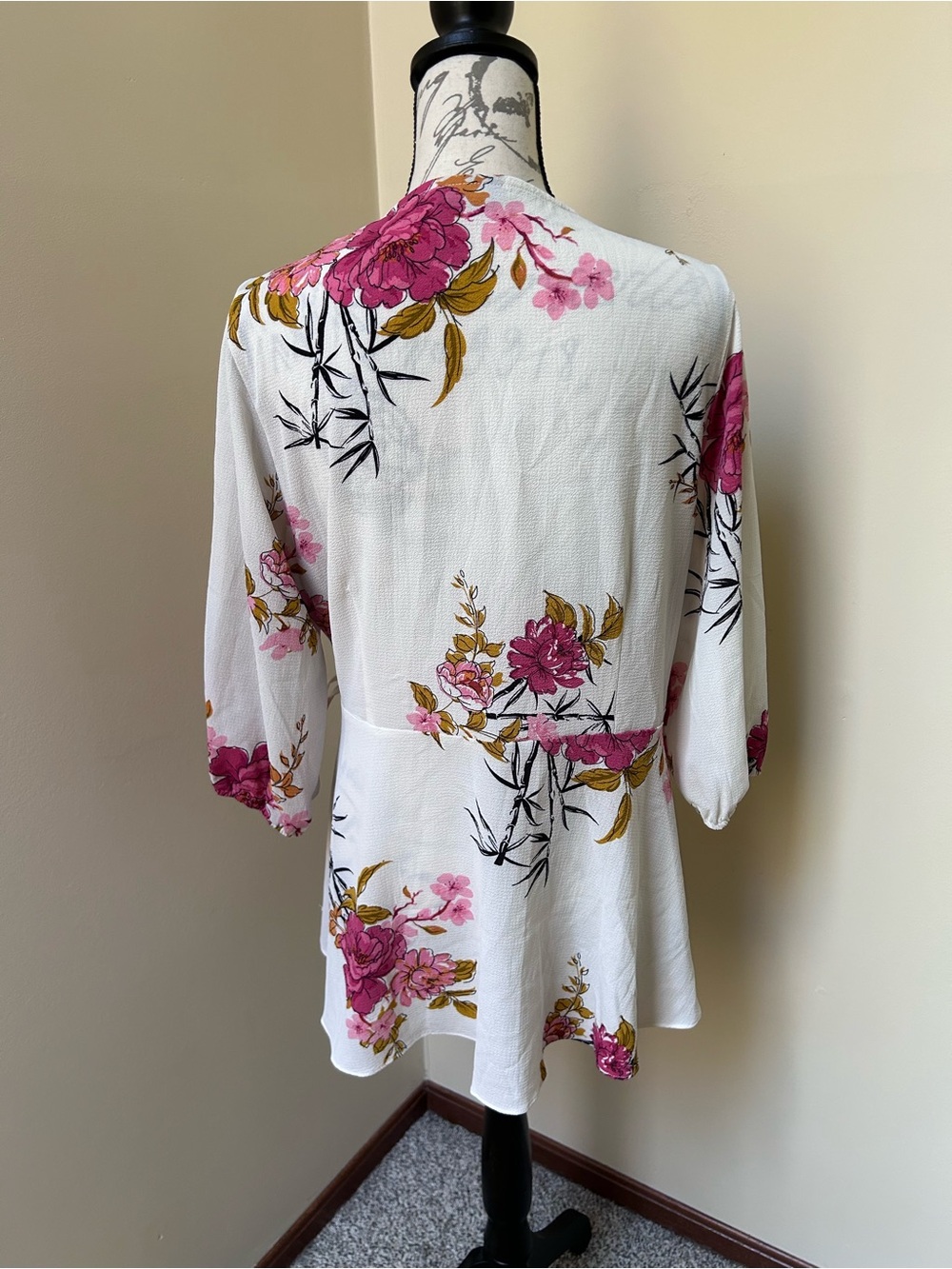 City Chic White Wrap Blouse with Pink Floral Print - Picture 3 of 6